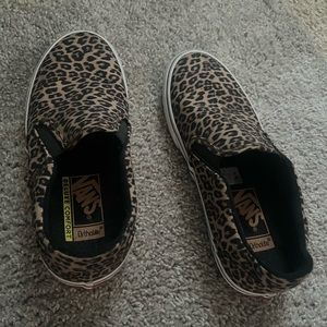 Cheetah print Vans shoes, US 8